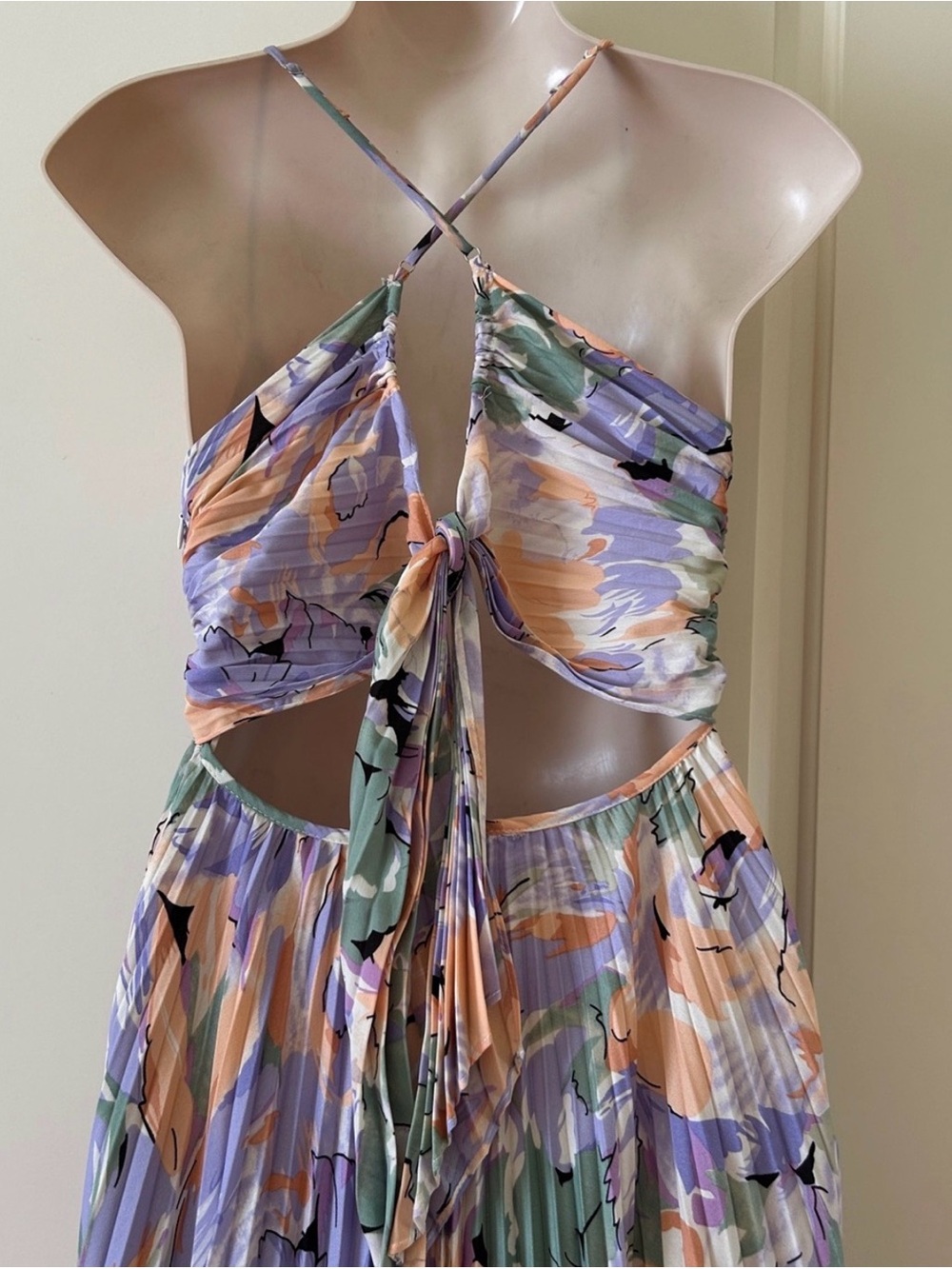 Astr Floral Pleated Midi Dress in Lavender, Peach, Green - Picture 8 of 10